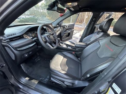 Used 2023 Jeep Compass Trailhawk image 18