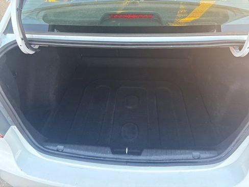 Used 2014 Chevrolet Cruze LS image 5