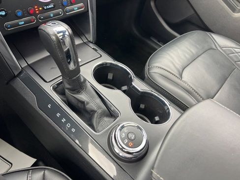 Certified 2018 Ford Explorer Platinum image 17