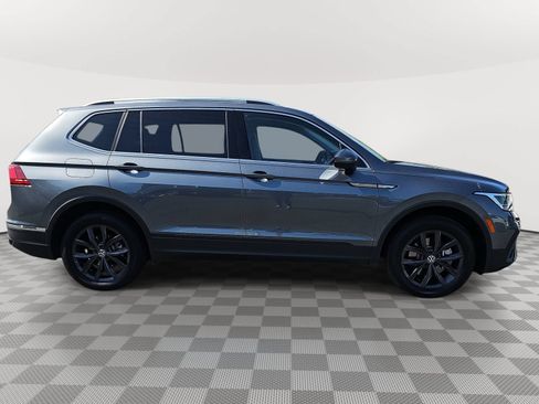 Used 2024 Volkswagen Tiguan SE FWD image 4