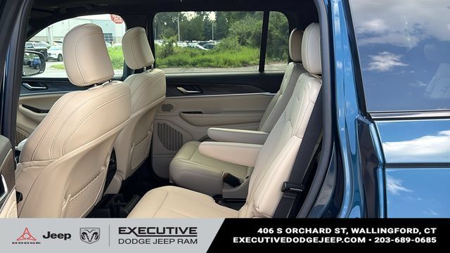 New 2026 Jeep Grand Cherokee L Limited AWD/4WD image 23