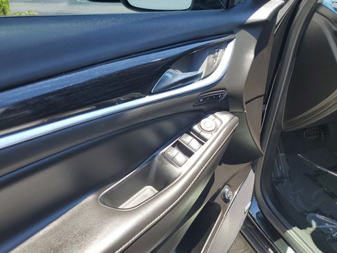 Used 2019 Buick Enclave Avenir w/ Avenir Technology Package FWD image 19