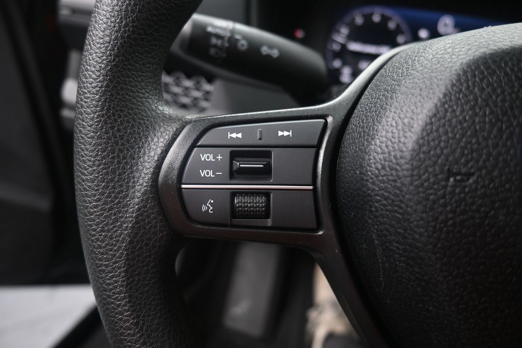Used 2025 Honda Accord SE image 23
