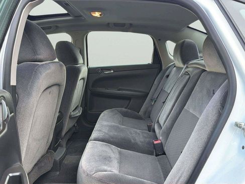 Used 2014 Chevrolet Impala LT w/ LT Sunroof Package FWD image 17