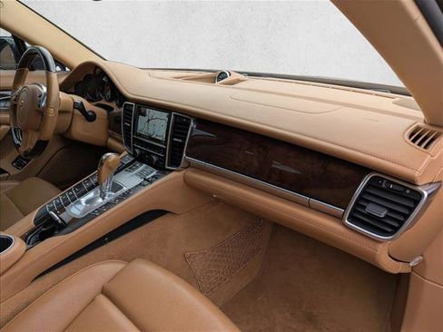 Used 2015 Porsche Panamera 4S image 29