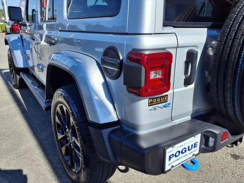 Used 2024 Jeep Wrangler Unlimited Sahara image 21