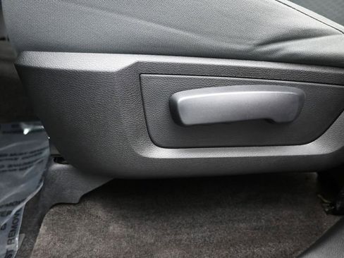 Used 2017 RAM 1500 Express image 10