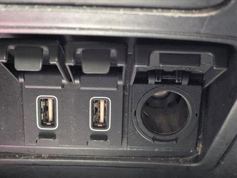 Used 2018 Honda CR-V Touring image 10