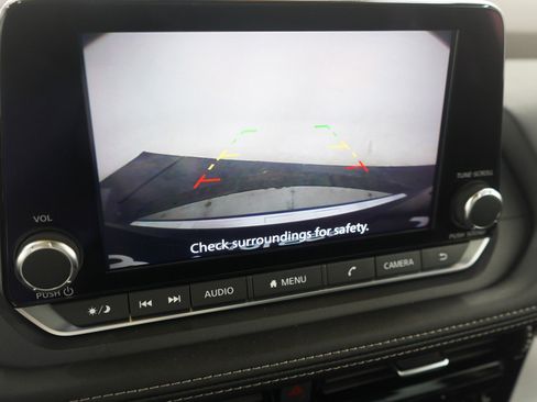 Used 2022 Nissan Rogue SV w/ SV Premium Package image 28