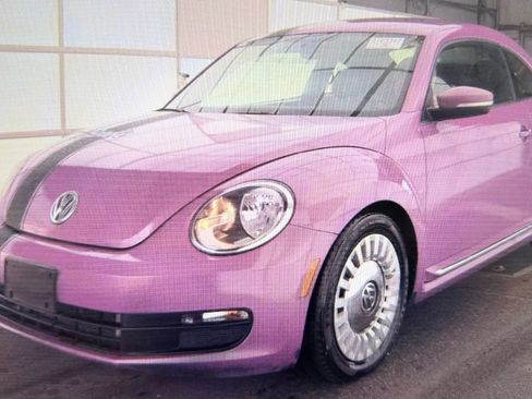 Used 2015 Volkswagen Beetle 1.8T image 1