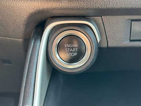 Used 2025 Toyota Grand Highlander FWD image 29