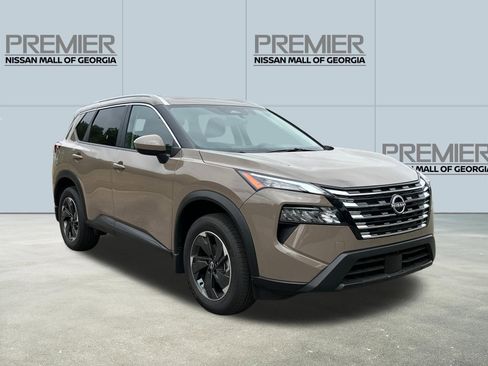 New 2025 Nissan Rogue SV w/ SV Premium Package FWD image 3