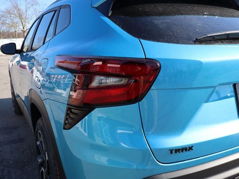 New 2026 Chevrolet Trax RS w/ Sunroof Package image 28