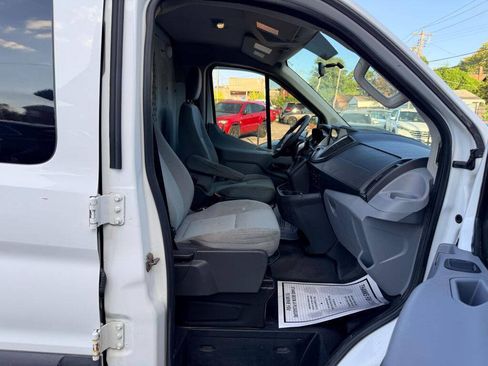 Used 2015 Ford Transit 250 130 Low Roof w/ Exterior Upgrade Package RWD image 17