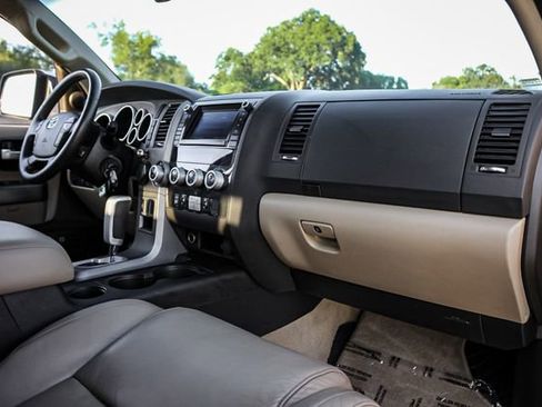 Used 2010 Toyota Sequoia Limited image 20