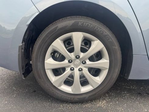 Used 2026 Toyota Corolla LE FWD image 12