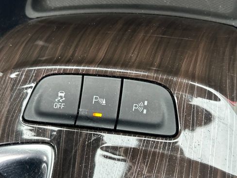 Used 2022 Chevrolet Malibu Premier FWD image 14