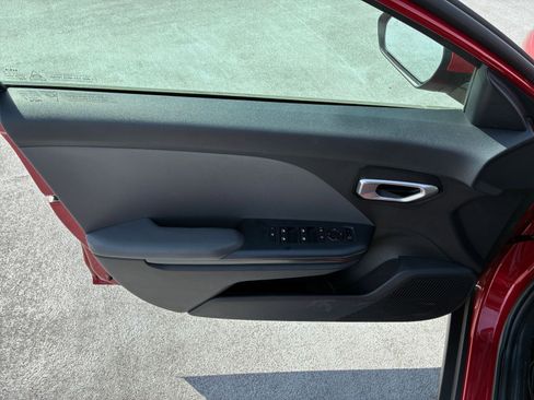 Used 2025 Kia K4 LXS image 18