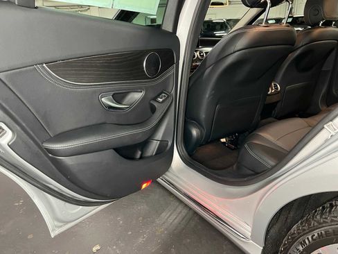 Used 2015 Mercedes-Benz C 300 4MATIC Sedan image 17