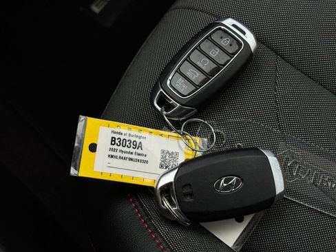 Used 2022 Hyundai Elantra N Line image 34