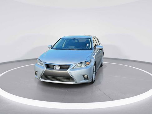 Used 2015 Lexus CT 200h image 3