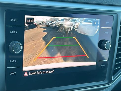 Certified 2021 Volkswagen Atlas SE image 16