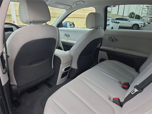 Used 2022 Hyundai Ioniq 5 SEL w/ Cargo Package RWD image 9