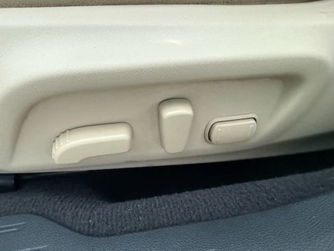 Used 2015 Subaru Legacy 2.5i Limited image 26