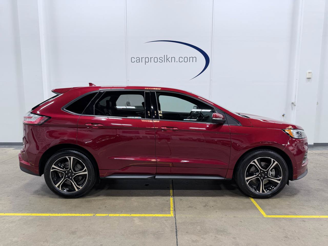 Used 2019 Ford Edge ST w/ Equipment Group 401A AWD/4WD image 8