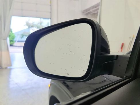 Used 2023 Chevrolet TrailBlazer LT FWD image 28