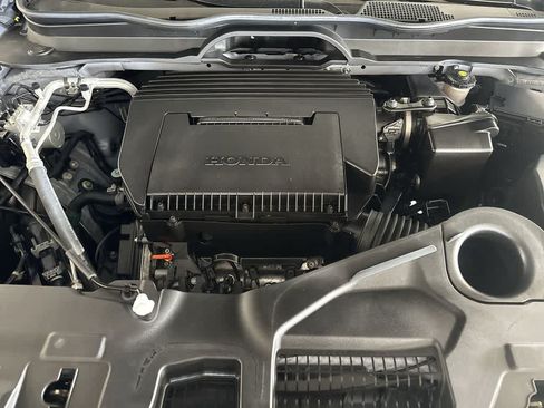 Used 2025 Honda Pilot Touring image 12
