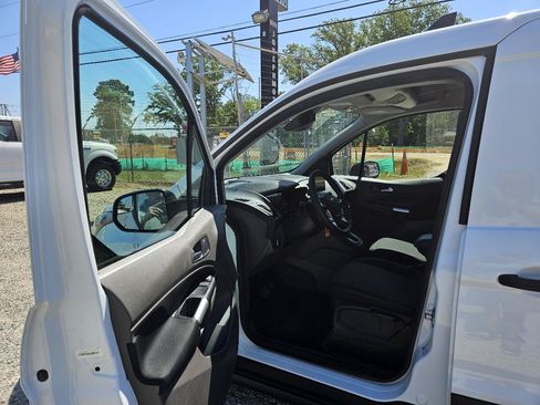 Used 2022 Ford Transit Connect XLT FWD image 9