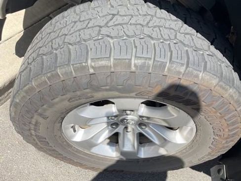 Used 2021 RAM 1500 Laramie AWD/4WD image 19