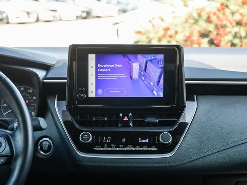 Used 2025 Toyota Corolla SE w/ Convenience Package FWD image 13