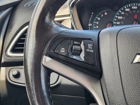 Used 2019 Chevrolet Trax LT w/ LT Convenience Package FWD image 28