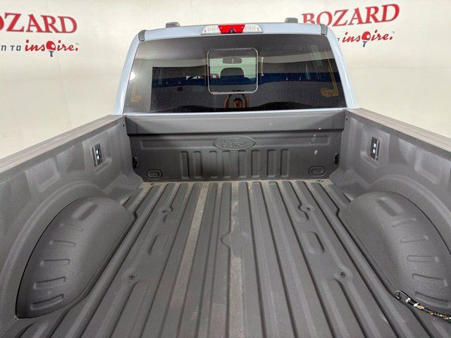Used 2024 Ford F350 Lariat w/ Black Appearance Package AWD/4WD image 13