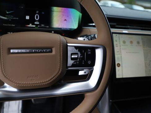 New 2026 Land Rover Range Rover SE image 22