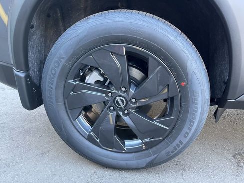 New 2026 Nissan Rogue SV AWD/4WD image 15