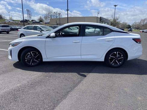 Used 2024 Nissan Sentra SV image 6