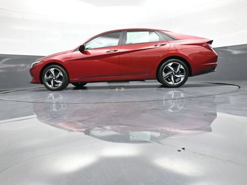 Certified 2023 Hyundai Elantra SEL w/ Convenience Package FWD image 30