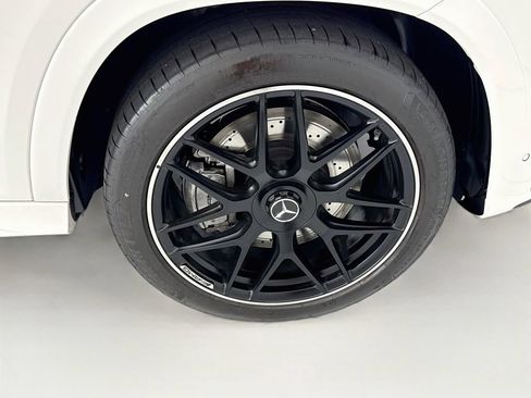Used 2025 Mercedes-Benz GLE 53 AMG 4MATIC image 32