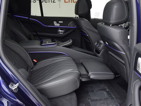 Used 2026 Mercedes-Benz Maybach GLS 600 4MATIC image 19