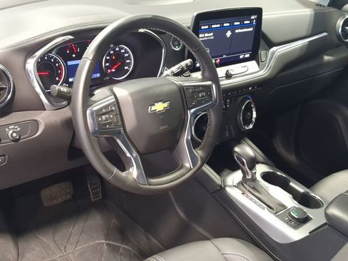 Used 2024 Chevrolet Blazer LT w/ LPO, Black Grille Bar Package FWD image 12