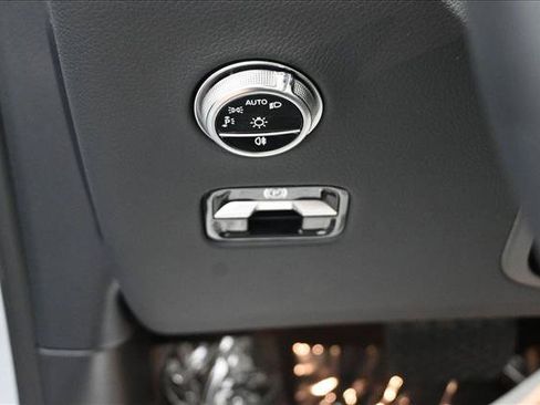 Certified 2026 Mercedes-Benz GLC 300 4MATIC image 10