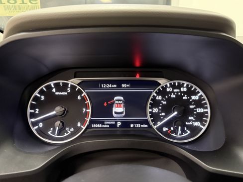 Used 2023 Nissan Rogue SV w/ SV Premium B Package FWD image 21