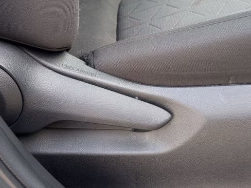 Used 2022 Toyota RAV4 XLE w/ Convenience Package image 32