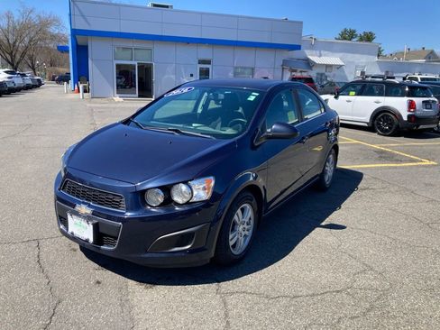 Used 2016 Chevrolet Sonic LT FWD image 17
