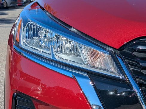 Used 2023 Nissan Kicks SV image 25