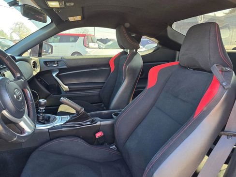 Used 2016 Scion FR-S RWD image 20