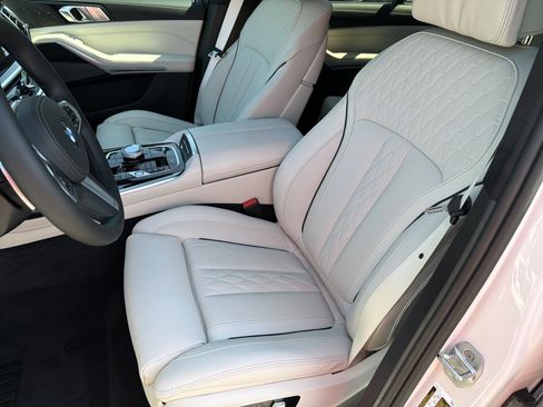 New 2027 BMW X7 xDrive40i w/ Executive Package AWD/4WD image 17